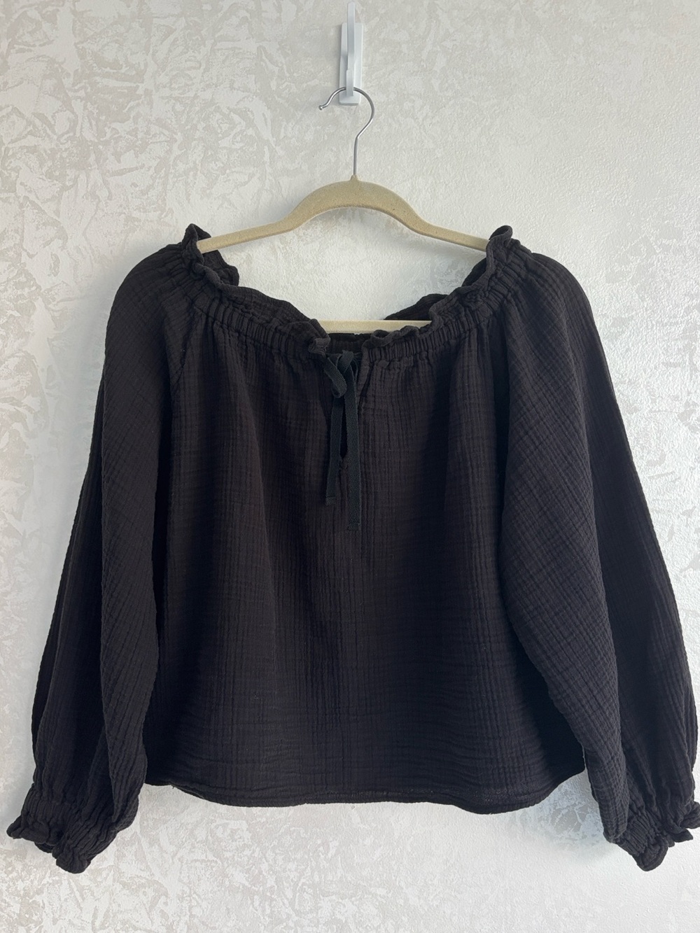 Zara Gauze Off the Shoulder relaxed fit blouse in Black - XS